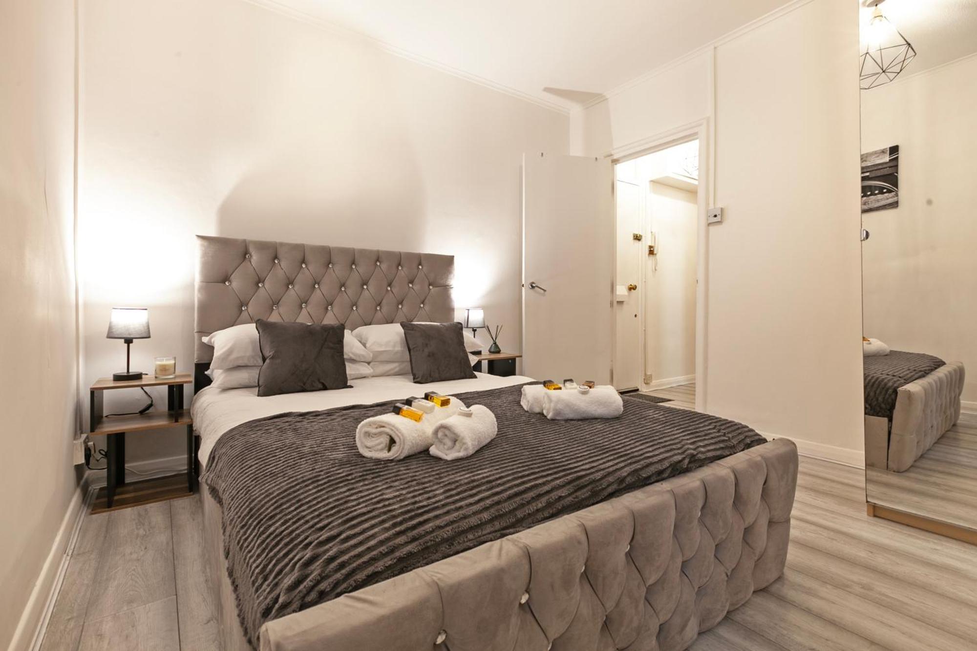 Beautiful One Bedroom Flat In Scott Ellis Gardens Лондон Экстерьер фото